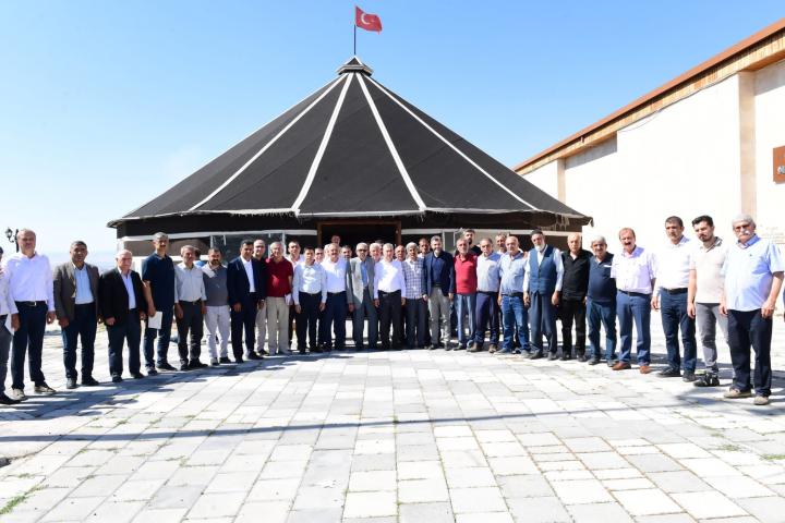 “Hizmetlerimizin ve Sahadaki Çalışmalarımızın En Yakın Tanığı Muhtarlarımızdır”